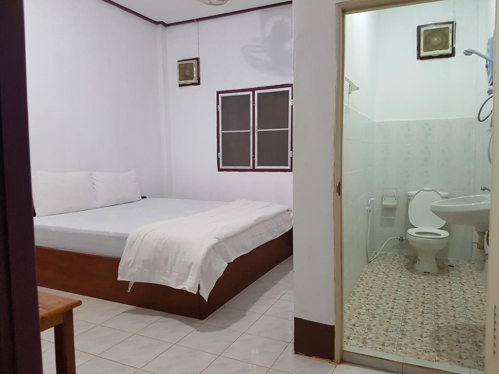 Thongdam Guesthouse Ban O Экстерьер фото